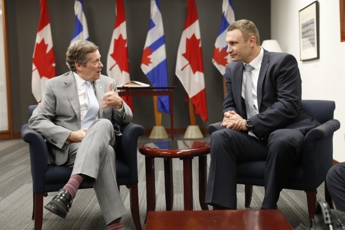 Кличко та мер Торонто домовились про візит до Києва канадських інвесторів