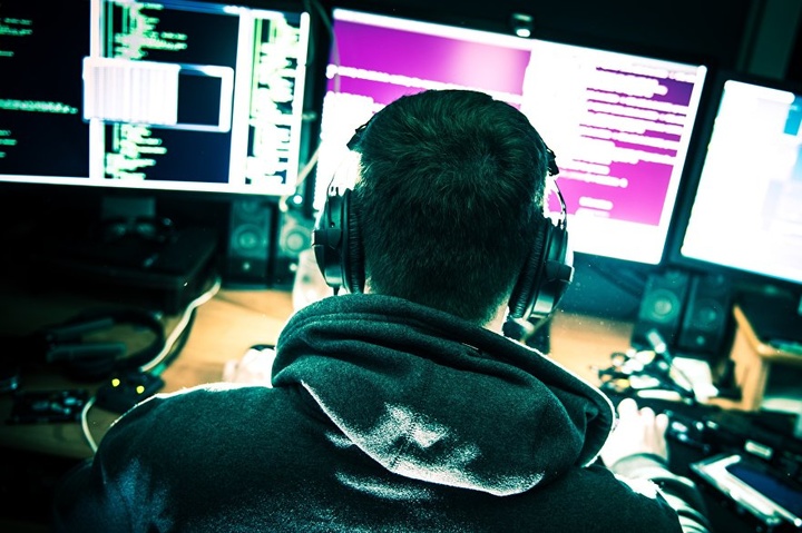 Поліція відкрила кримінальну справу за фактом масових кібератак 