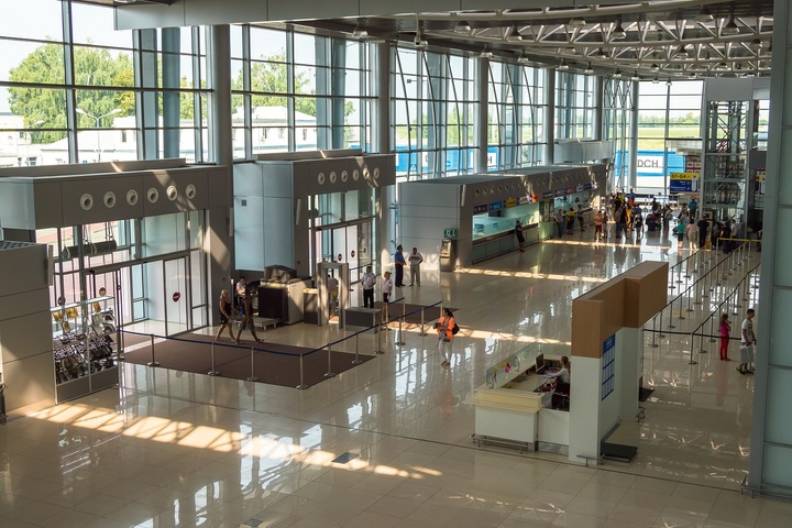 Харківський аеропорт реєструє пасажирів у ручному режимі через кібератаку