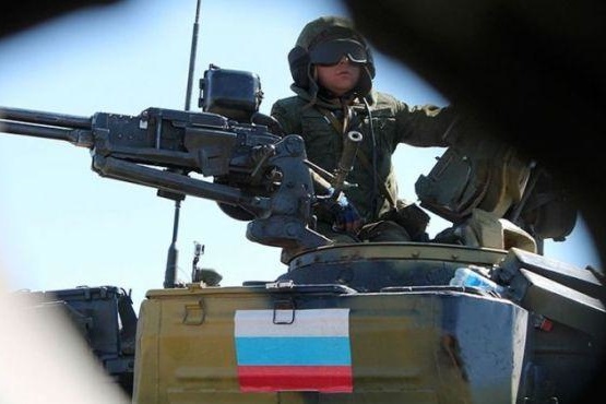 У російських військових на Донбасі вилучають особисті документи