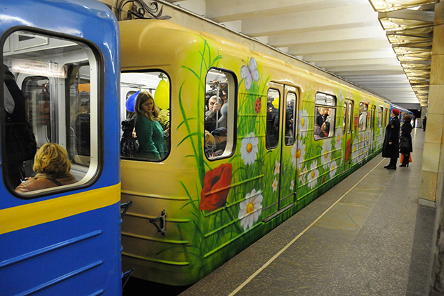 Киянам розповіли, скільки чекати метро на Троєщину