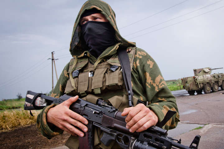 Командири «ДНР» заборонили бойовикам робити селфі біля військової техніки