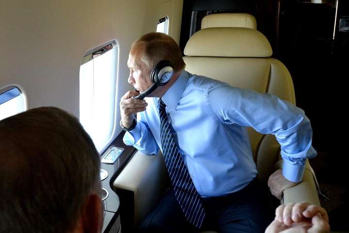 Літак Путіна на шляху до G20 оминув Польщу і зробив гак у 500 км