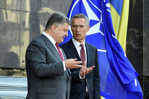 Порошенко: Через російську агресію НАТО прокинулося