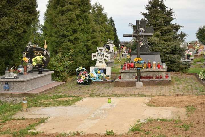 У Польщі відновили хрест із пам’ятника УПА, який демонтували навесні 