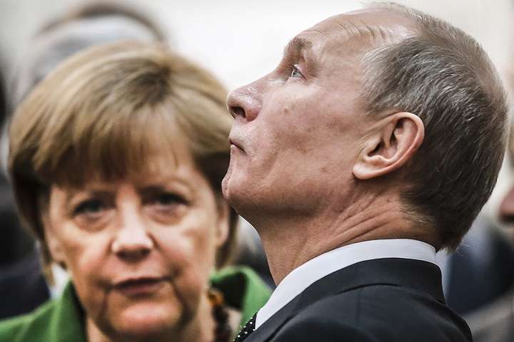 Чому Путін у Центральній Європі популярніший за Меркель