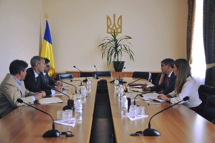 Данилюк зустрівся з новим представником МВФ в Україні