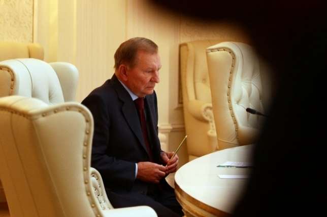 Кучма прибув до Мінська на переговори щодо Донбасу