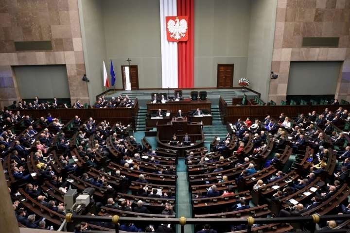 Польський Сейм прийняв скандальний закон про Верховний суд