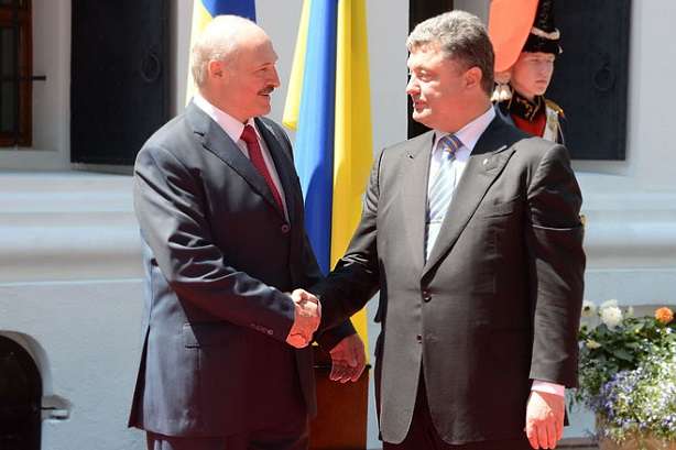 Лукашенко прилетів в Україну