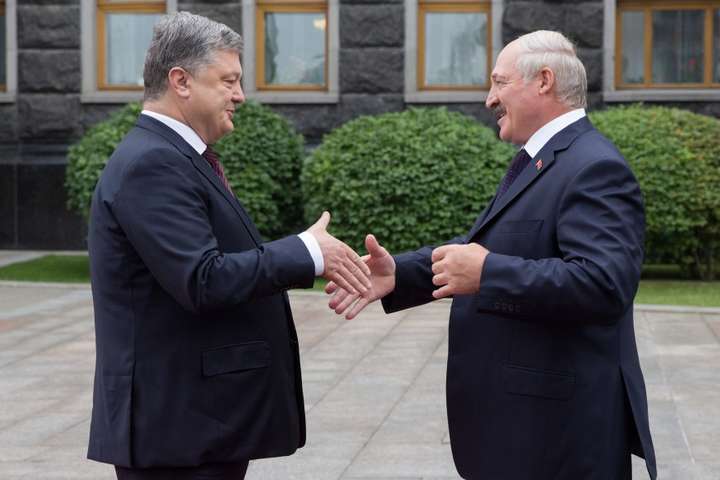 Переговори Порошенка та Лукашенка були відвертими (спільна заява)