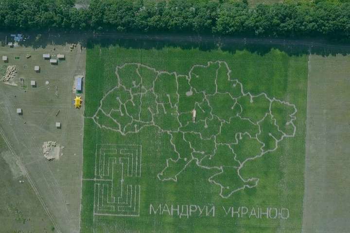 Под Киевом появилась «кукурузная» карта Украины