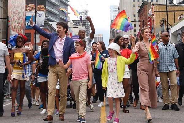 Трюдо разом із дружиною та дітьми взяв участь у гей-параді