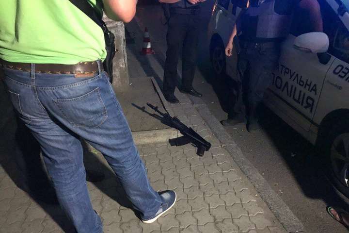 Перестрілка в центрі Дніпра: одна людина загинула, шестеро поранених