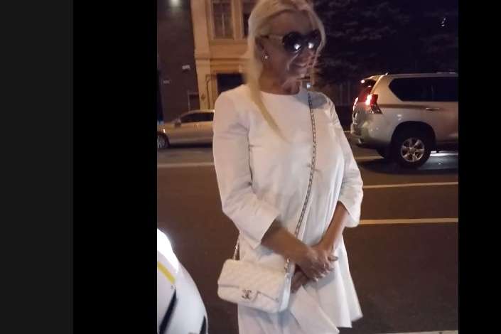 В Киеве скандальная блондинка на джипе опять устроила разборки