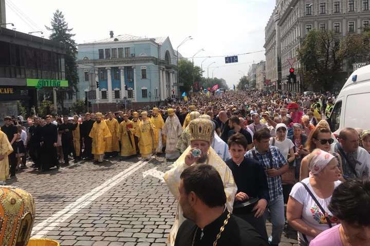 У хресному ходу Київського патріархату взяли участь понад 20 тис. вірян