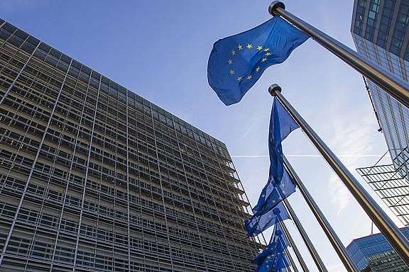У ЄС почали процедуру введення санкцій проти Польщі через судову реформу