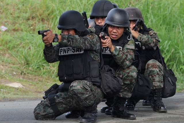 На Філіппінах поліція застрелила мера під час антинаркотичного рейду