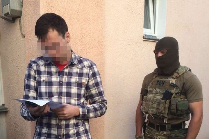 СБУ затримала на Житомирщині прокремлівського блогера-журналіста