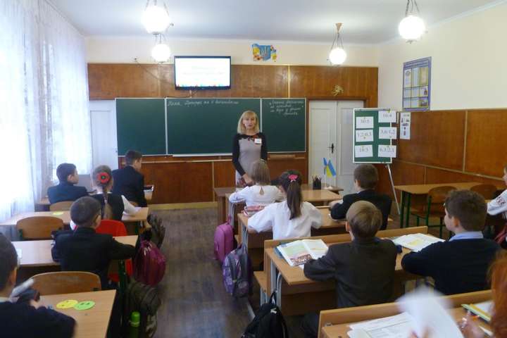Питання російськомовних класів у Борисполі викликало суперечку на сесії міськради 