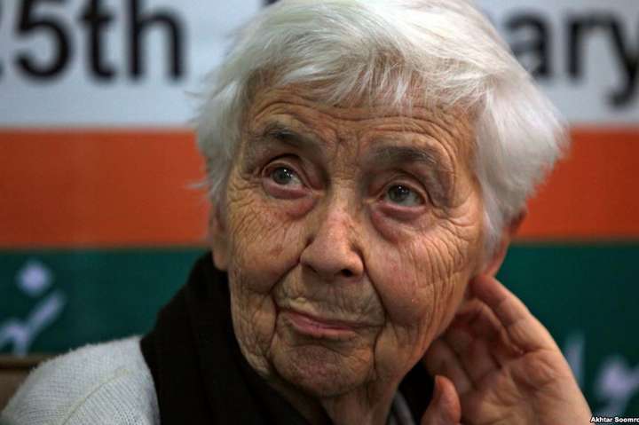 У віці 87 років померла «пакистанська мати Тереза»