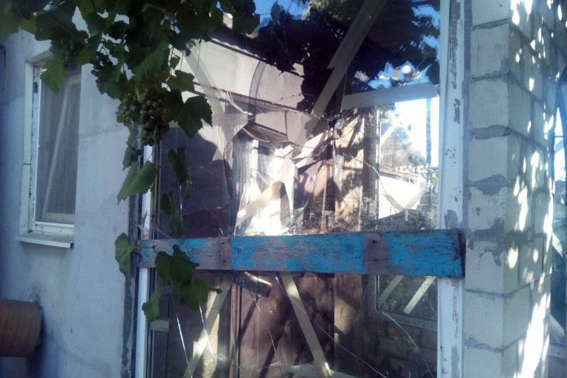 Бойовики обстріляли селище Новолуганське на Донеччині