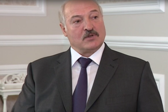Лукашенко пожаловался, что россияне «шалят на границе»