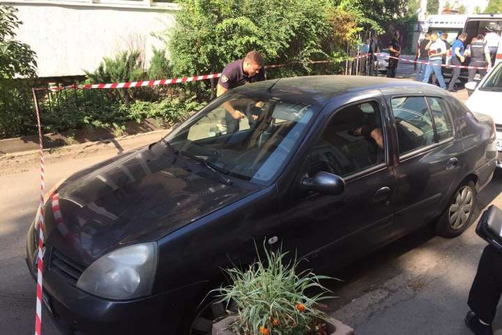 Уличное ограбление со стрельбой в Киеве: стали известны подробности 