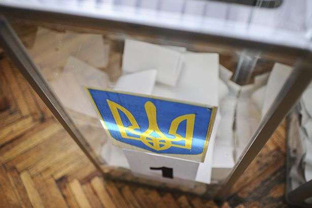 В Черкаській області голова виборчої комісії підозрюється у фальсифікації виборів