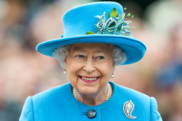 Єлизавета II не збирається відрікатися від престолу – The Sunday Times