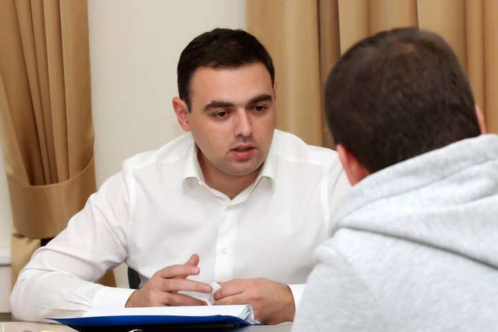 Фірма батька секретаря Дніпровської міськради Мішалова отримає 20 млн гривень на туалети