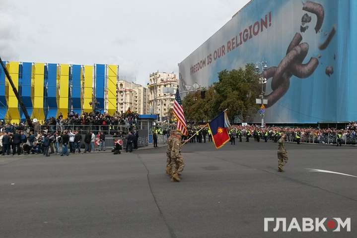 У параді на Майдані Незалежності взяли участь військовослужбовці країн-членів НАТО