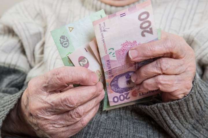 Новые пенсии: кто осенью получит больше