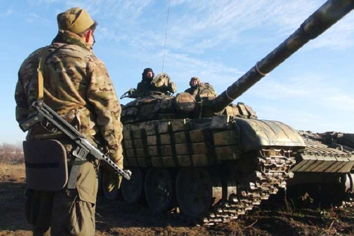 Росія продовжує перекидати зброю на Донбас – експерт