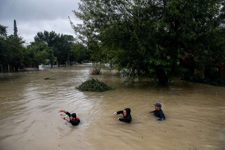 У Техасі триває евакуація жителів, постраждалих від повені