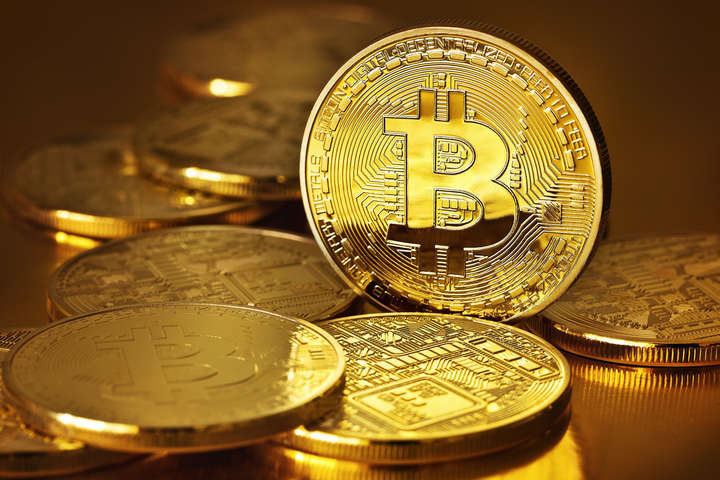 Вартість Bitcoin вперше перевищила 5 тисяч долларів