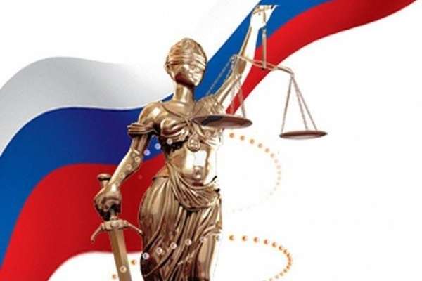 У крымчан через «суды» отбирают землю