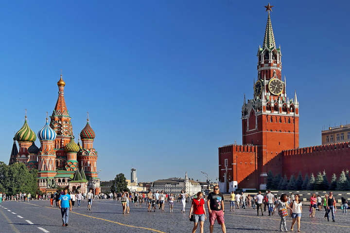 СМИ сообщили об угрозе взрыва на Красной площади в Москве