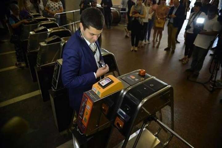 Топ-менеджер столичного метрополітену поскаржився, що проїзд у Києві найдешевший у світі