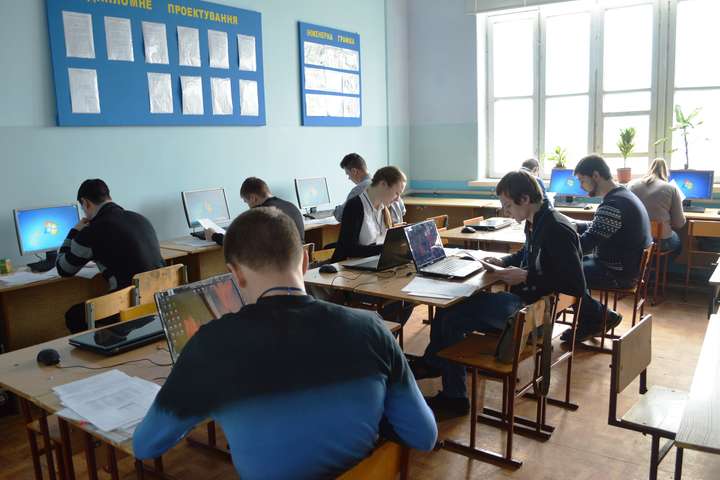 Майже 100 українських вишів отримають доступ до міжнародних баз даних