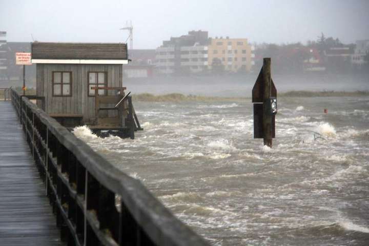 Ураган «Марія» посилився до четвертої категорії небезпеки