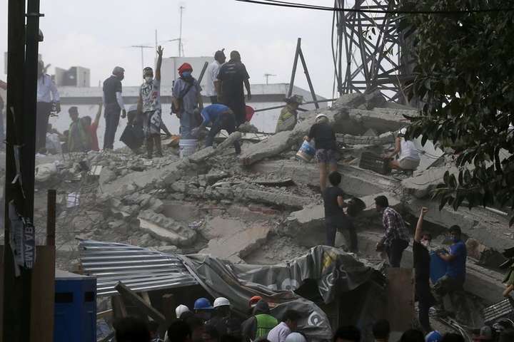 Кількість жертв землетрусу в Мексиці перевищила 130 осіб