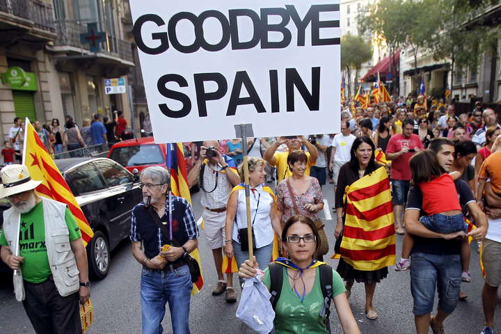 Єврокомісія про референдум в Каталонії: ми маємо поважати конституцію Іспанії