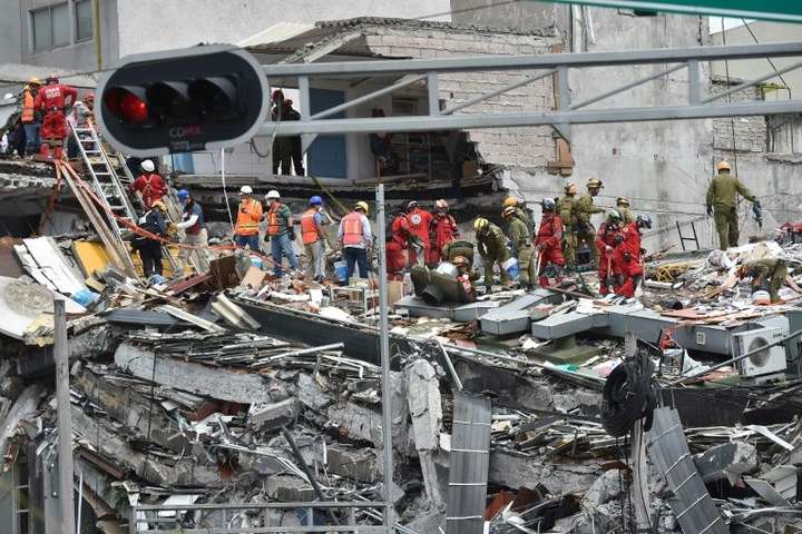 У Мексиці сталися ще два потужні землетруси