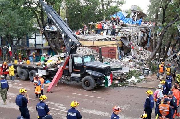 Кількість жертв землетрусу у Мексиці зросла до 305 осіб