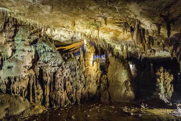 Американського студента на три дні забули у печері під час поїздки спелеоклубу