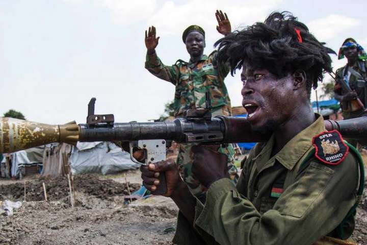 Украину обвинили в незаконной продаже оружия Южному Судану