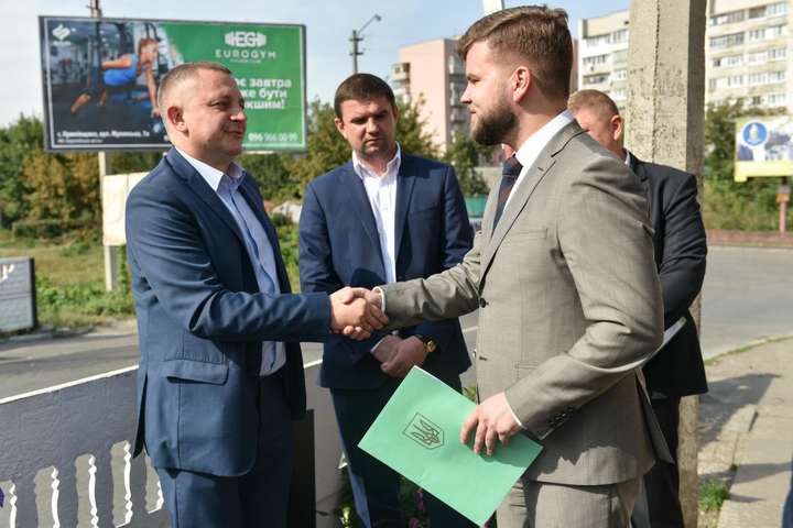 Кравцов має намір залучити на будівництво шляхопроводу кошти дорожнього фонду України