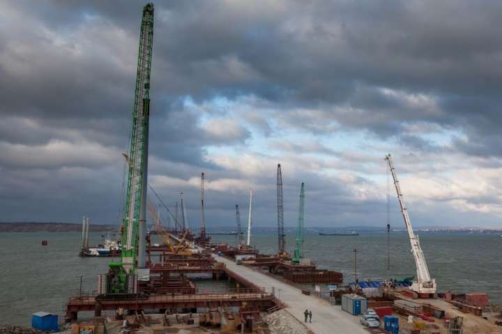 Україна подасть на Росію в суд через будівництво Керченського мосту 