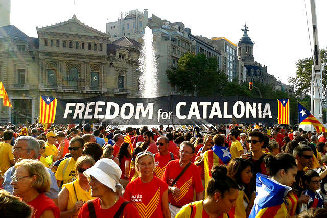 Єврокомісія вважає незаконним референдум про незалежність Каталонії
